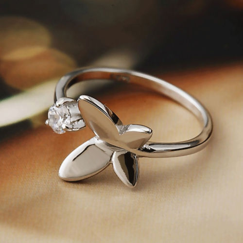 Bild von Messing Offen Verstellbar Ring Silberfarbe Schmetterling Transparent Strass 17.1mm（US Größe:6.75), 1 Stück                                                                                                                                                    