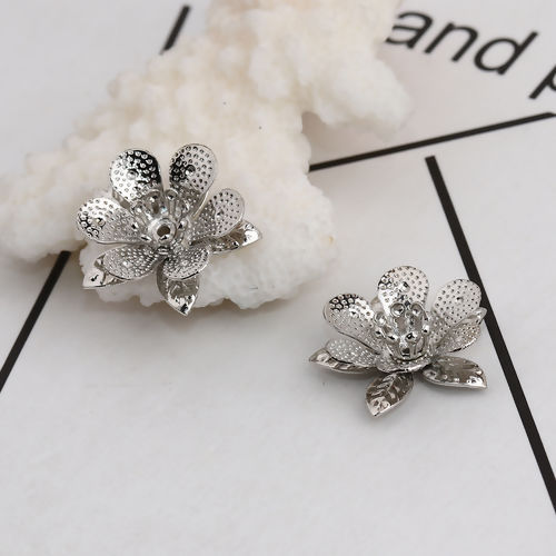 Picture of Brass Beads Caps Flower Silver Tone (Fit Beads Size: 18mm Dia.) 16mm( 5/8") x 16mm( 5/8"), 10 PCs                                                                                                                                                             