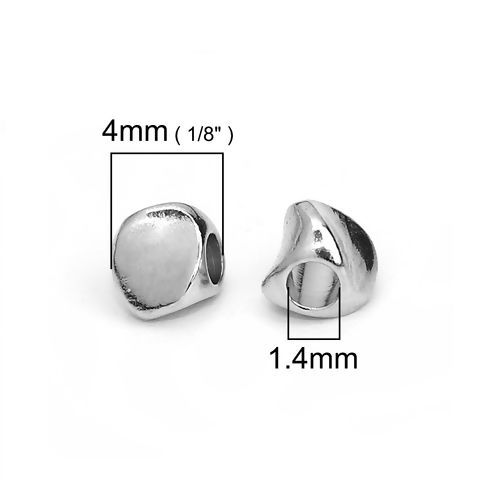 Bild von Messing Perlen Dreieck Silberfarbe ca. 4mm x 4mm, Loch:ca. 1.4mm, 100 Stück                                                                                                                                                                                   