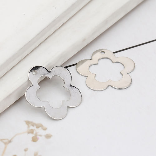 Picture of Brass Charms Flower Silver Tone 16mm( 5/8") x 16mm( 5/8"), 20 PCs                                                                                                                                                                                             