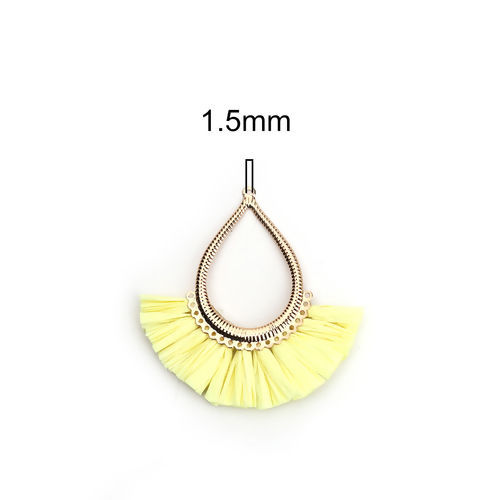 Image de Pendentifs Franges en Alliage de Fer & Raphia Goutte d'Eau Doré Jaune Fait Main Env. 7.5cm x 7cm - 7.5cm x 6.5cm, 2 Pcs
