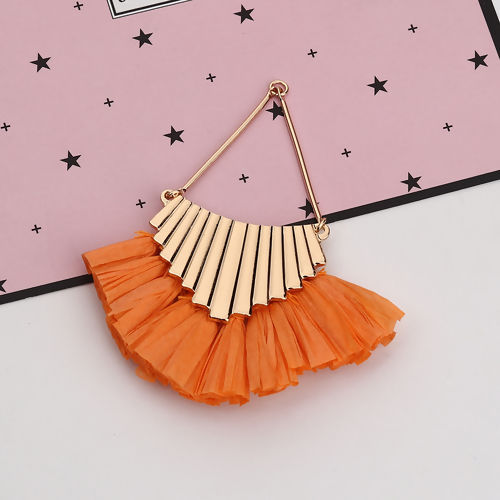 Image de Pendentifs Franges en Alliage de Fer & Raphia Losange Rayées Doré Orange Fait Main Env. 8.5cm x 7cm - 8cm x 7cm, 2 Pcs
