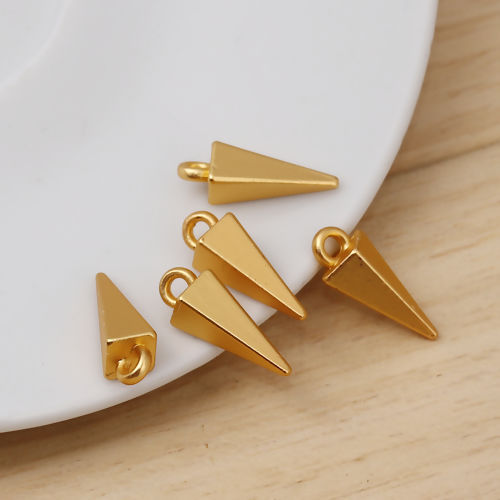 Imagen de Zamak Colgantes Charms Triángulo Oro Mate 16mm x 7mm, 10 Unidades