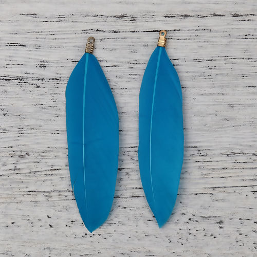 Imagen de Pluma Natural Colgantes Lago Azul 7.5cm x 2.3cm, 20 Unidades