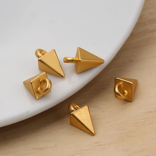 Immagine di Lega di Zinco Charms Triangolo Oro Opaco 10mm x 7mm , 10 Pz