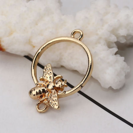 Zinc Based Alloy Connectors Circle Ring Gold Plated Bee 26mm x 18mm, 10 PCs