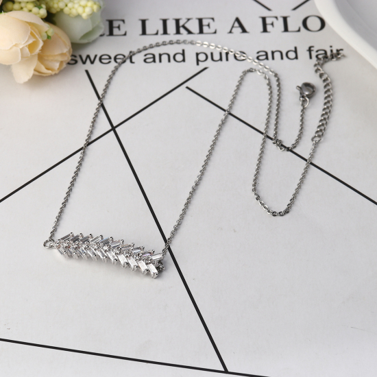 Image de Colliers en 304 Acier Inoxydable Argent Mat Feuille Transparent Strass 46.5cm Long, 1 Pièce
