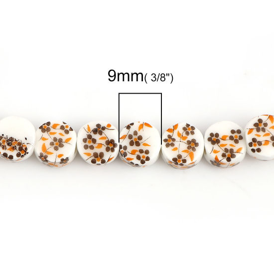 セラミックス ビーズ フラットラウンド コーヒー色 梅の花柄 約 9mm直径、 穴：約 2.6mm、 28.5cm長さ、 1 連 （約 36粒/一連） の画像