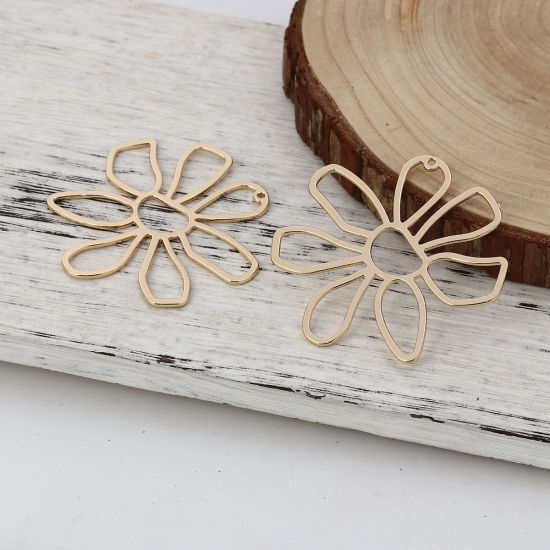 Picture of Zinc Based Alloy Pendants Flower Gold Plated 5.6cm x5.5cm(2 2/8" x2 1/8") - 5.6cm x5.3cm(2 2/8" x2 1/8"), 5 PCs