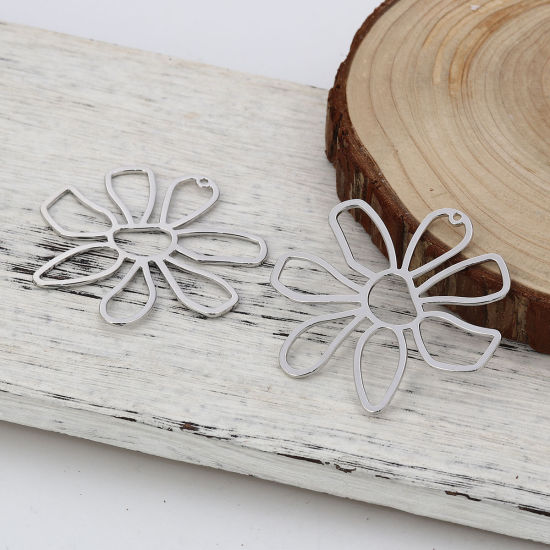 Picture of Zinc Based Alloy Pendants Flower Silver Tone 5.6cm x5.5cm(2 2/8" x2 1/8") - 5.6cm x5.3cm(2 2/8" x2 1/8"), 5 PCs