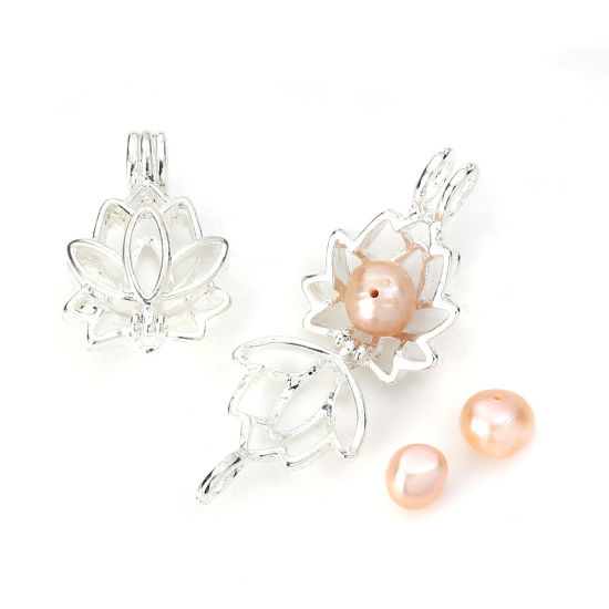 Bild von Zinklegierung Wunsch Perlenkäfig Schmuck Anhänger Lotosblume Versilbert Zum Öffnen (Für Perlengröße: 8mm) 25mm x 18mm, 5 Stück