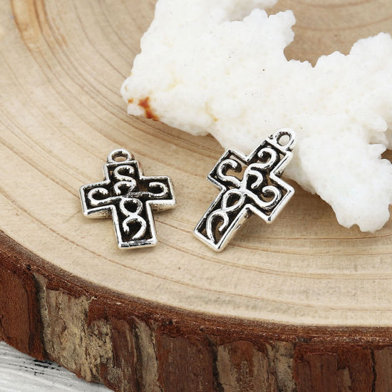 Imagen de Zamak Colgantes Charms Cruz Plata Antigua 19mm x 12mm, 50 Unidades