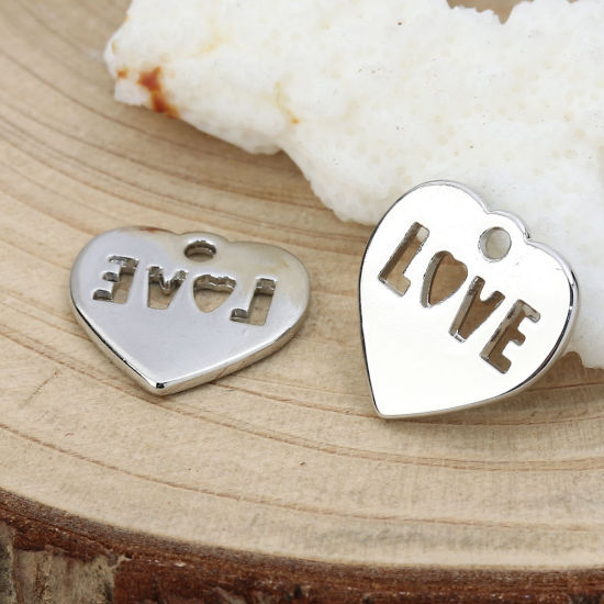 Immagine di Lega di Zinco Charms Cuore Tono Argento Messaggio " LOVE " 15mm x 15mm , 10 Pz
