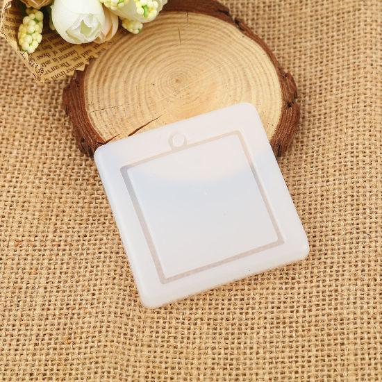 Image de Moule en Silicone Carré Semi-Transparent 57mm x 57mm, 1 Pièce