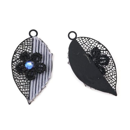 Imagen de Latón Colgantes Negro Gris Hoja Flor Filigrana Estampación Azul Rhinestone 37mm x 19mm, 2 Pares