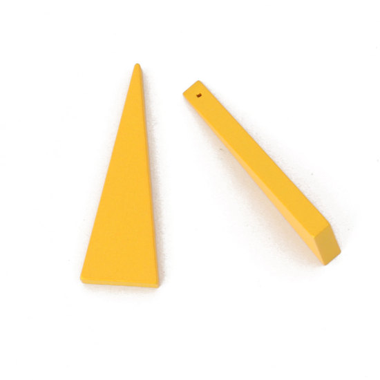 Image de Perles en Bois Naturel Triangle Jaune 41mm x 14mm, Trou: env. 1.2mm, 30 Pcs