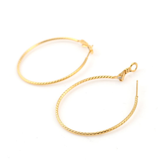 Imagen de 316 Acero Inoxidable Pendientes Círculos Chapado en Oro Ronda 30mm Dia., Post/ Wire Size: (20 gauge), 1 Par”