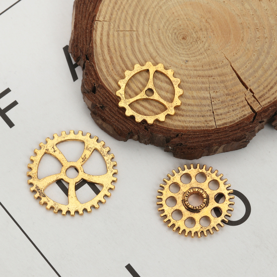 Picture of Zinc Based Alloy Steampunk Pendants Gear Gold Tone Antique Gold At Random Mixed 3.1cm(1 2/8") Dia. - 1cm( 3/8") Dia., 1 Packet(100g/Packet, Approx 40-60 PCs/Packet)