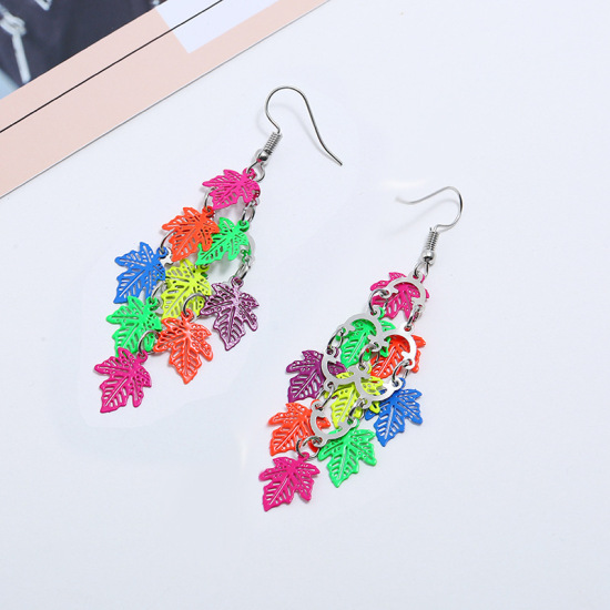 ステンレス鋼 イヤリング 多色 紅葉 / 7.5cm x 2.5cm、 1 ペア の画像