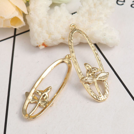 Imagen de Zamak Colgantes Óvalo Chapado en Oro Flor 41mm x 15mm, 10 Unidades