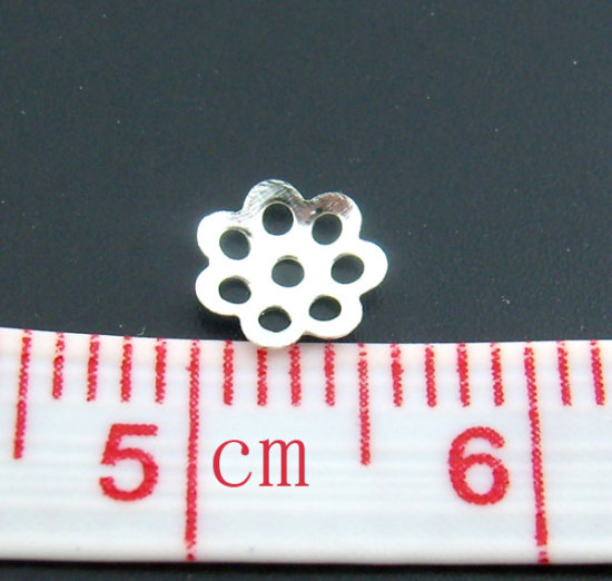 Image de Coupelle Filigranée en Alliage Fleur Argenté (Approprié à Perle 8mm - 14mm) 6mm x 6mm, 2000 PCs