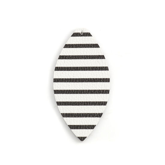 Image de Pendentifs en PU Feuille Noir & Blanc Rayées 68mm x 33mm, 50 Pcs