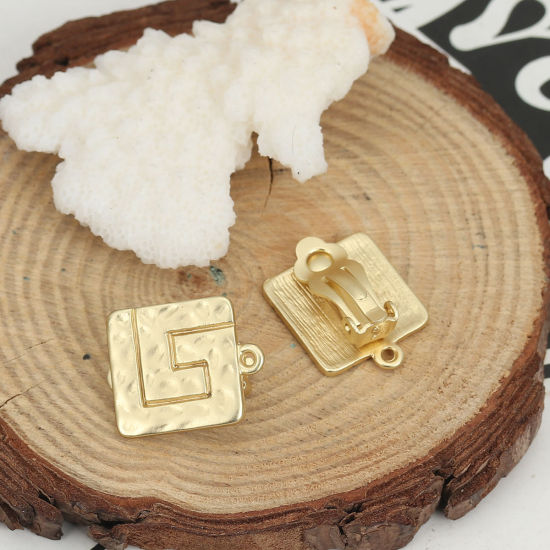 Picture of Zinc Based Alloy Ear Clips Earrings Findings Square Matt Gold W/ Loop 19mm x 16mm, 4 PCs