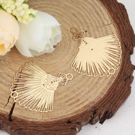 Picture of Iron Based Alloy Filigree Stamping Connectors Fan-shaped Gold Plated 29mm x 26mm, 10 PCs