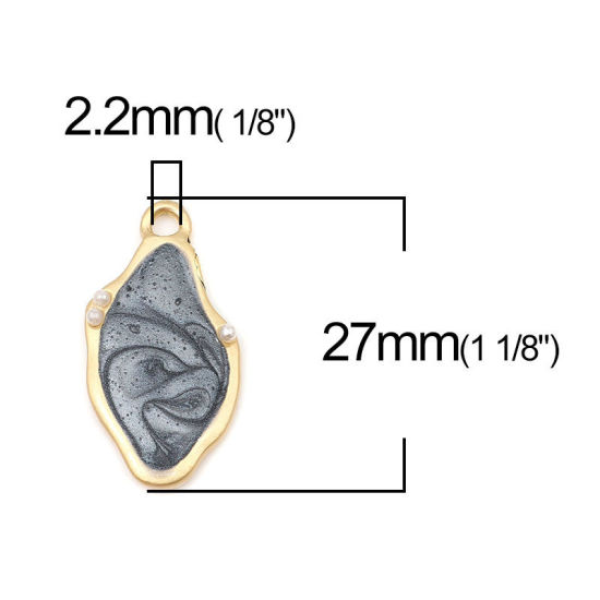 Bild von Zinklegierung + Acryl Charms Unregelmäßig Matt Gold Grau Emaille Imitat Perle 27mm x 14mm, 5 Stück