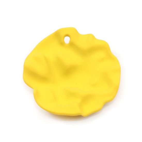 Imagen de Zamak Colgantes Charms Ronda color jengibre 24mm x 23mm, 10 Unidades