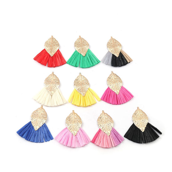 Image de Pendentifs Franges en Raphia Eventail Doré Beige 57mm x 52mm - 56mm x 50mm, 3 Pcs