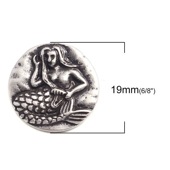 Bild von Zinklegierung Ösenknöpfe Einzeln Loch Rund Antik Silber Gefüllt Meerjungfrau Geschnitzt 19mm D., 5 Stück