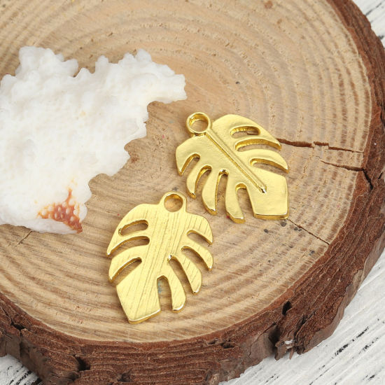 Imagen de Zamak Malla Colgantes Charms Pluma Chapado en Oro Hueco 23mm x 16mm, 10 Unidades