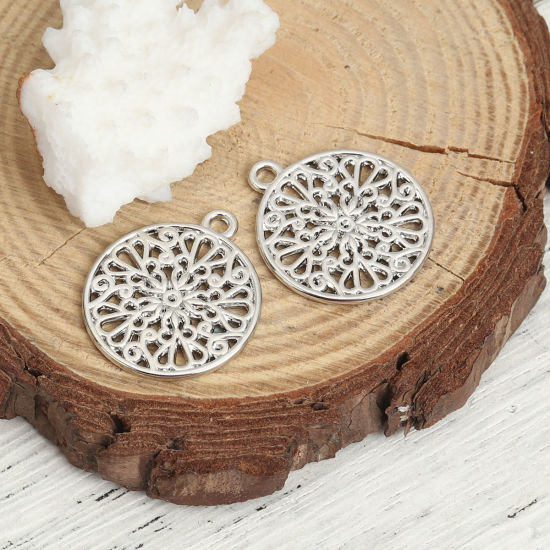亜鉛合金 生命の花 チャーム 円形 シルバートーン 透かし 24mm x 21mm、 10 個 の画像