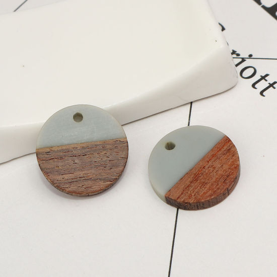 Immagine di Legno & Resina Charm Resina Effetto Legno Charms Tondo Blu Grigio 18mm , 5 Pz