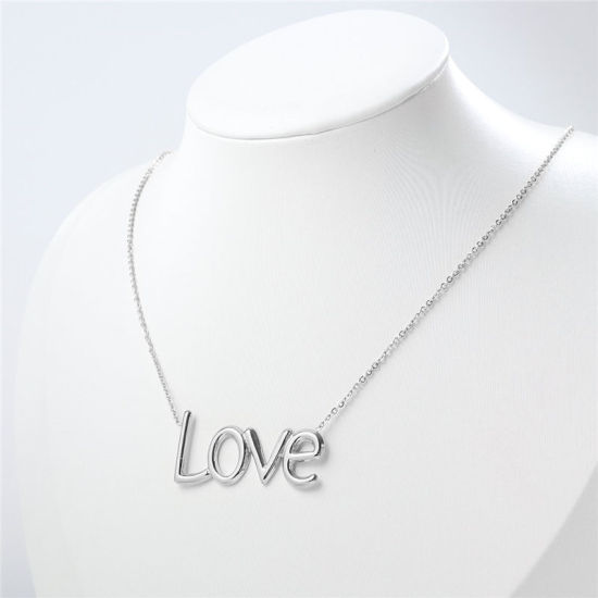ステンレス鋼 ネックレス 金メッキ 文字“ LOVE ” 45cm長さ、 1 本 の画像