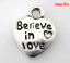 Immagine di Lega di Zinco Charm Ciondoli Cuore Argento Antico Lettere Disegno Messaggio Believe in love Intagliato 12.0mm x 10.0mm, 100 Pz