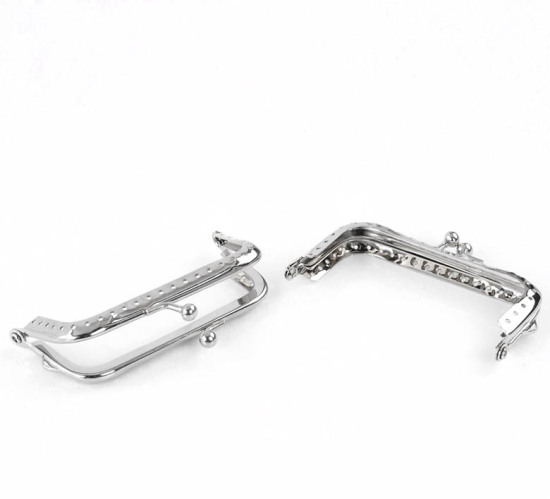 Picture of Iron Based Alloy Kiss Clasp Lock Purse Frame Rectangle Silver Tone Ball 8.9x5.2cm(3 4/8"x2"), Open Size: 9.7x8.9cm(3 7/8"x3 4/8"), 5 PCs