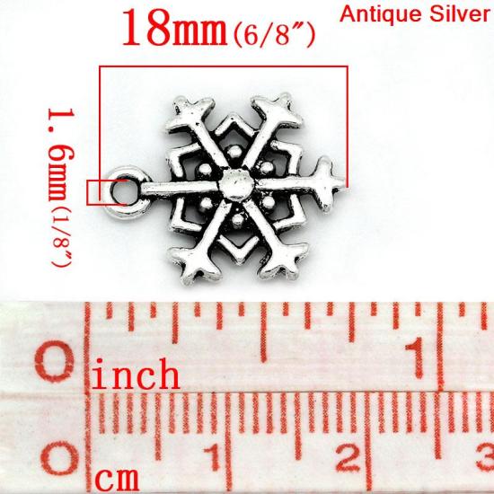 Bild von Zinklegierung Weihnachten Weihnachten Anhänger Schneeflocke Antik Silber 18.0mm x 14.0mm, 50 Stücke