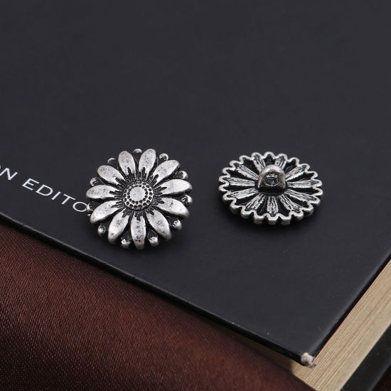 亜鉛合金 裏穴ボタン 菊 銀古美 18mm 直径、 10 個 の画像