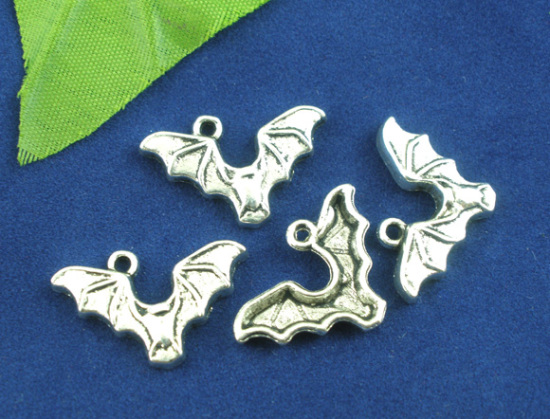 Imagen de Colgantes Aleación  Halloween Murciélago Plata Antigua Rhinestone 23mm x 15mm, 30 Unidades