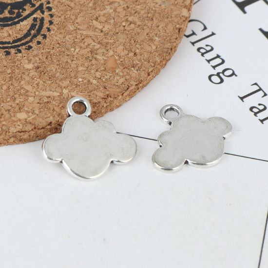 Immagine di Lega di Zinco Tempo Collezione Charms Nuvole Argento Antico 20mm x 18mm , 30 Pz