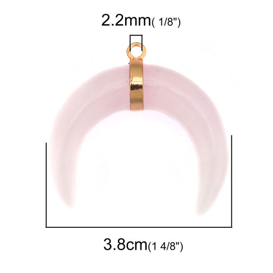 Image de (Classement A) Pendentifs Doré en Quartz Rose ( Naturel ) Demi Lune Rose Clair 3.8cm x 3.7cm, 1 Pièce