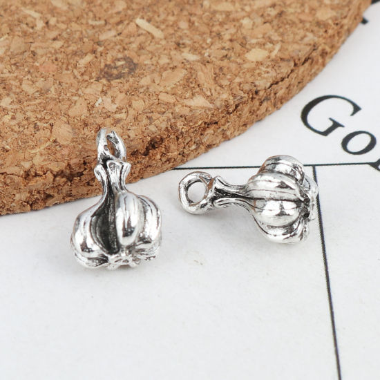 Imagen de 30 Unidades Zamak 3D Colgantes Plata Antigua Ajo 14mm x 8mm