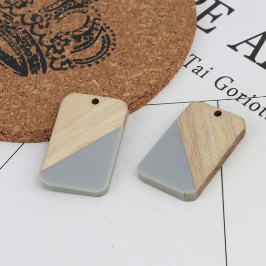 Immagine di Charm Resina Effetto Legno Ciondoli Rettangolo Grigio 3.3cm x 2.1cm, 2 Pz