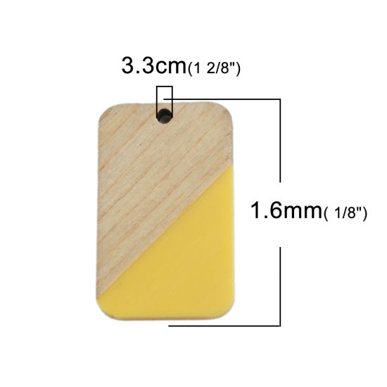 Immagine di Charm Resina Effetto Legno Ciondoli Rettangolo Giallo 3.3cm x 2.1cm, 2 Pz