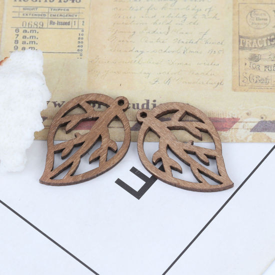 Image de Pendentifs en Bois Naturel Feuille Café Clair Creux 34mm x 23mm, 20 Pcs