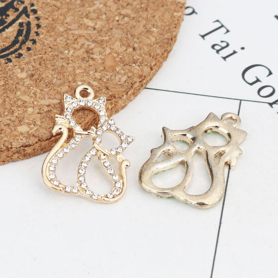 Imagen de Zamak Colgantes Charms Gato Chapado en Oro Transparente Rhinestone 24mm x 17mm, 2 Unidades