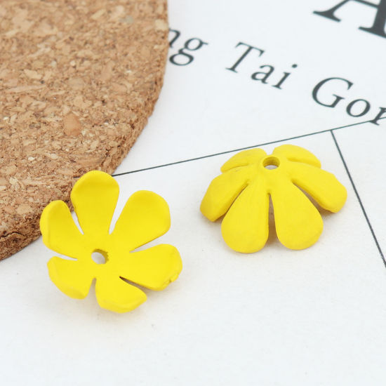 Image de Coupelles en Alliage de Zinc Fleur Jaune (Convenable à Perle 20mm Dia.) 20mm x 17mm, 2 Pcs