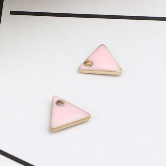 Image de Breloques Sequins Emaillés Double Face en Laiton Triangle Doré Rose Clair 8mm x 7mm, 10 Pcs